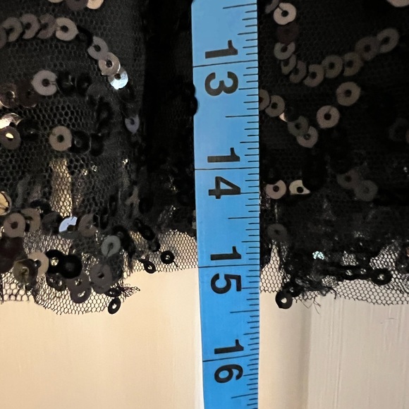 Black sequin short skirt medium - Picture 6 of 7